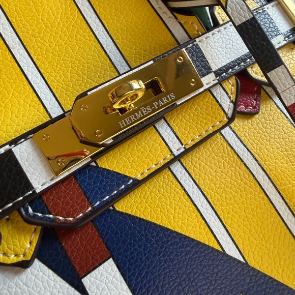 Colorful Geometric Women's Handbag, New - Picture 6 of 16